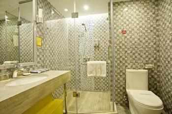 Miaozu Buyi Hotel Fenghuang Dış mekan fotoğraf